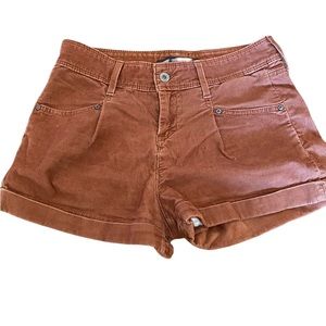 Levi’s Corduroy Shorts Size 25 Clay color